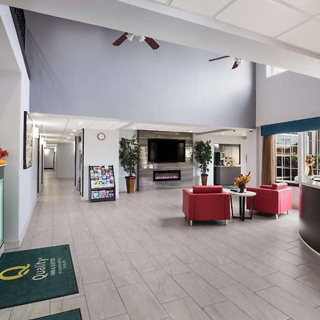 Quality Suites I-44 Талса Экстерьер фото
