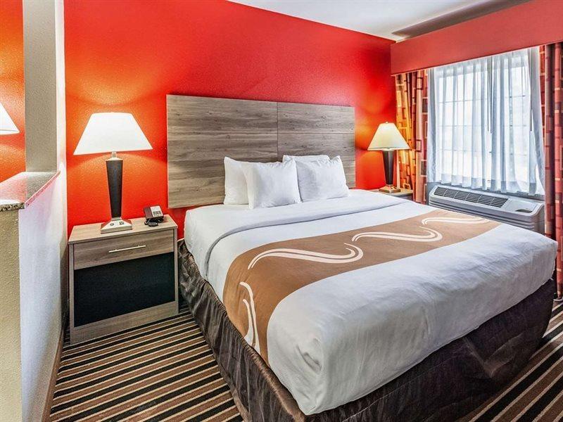 Quality Suites I-44 Талса Экстерьер фото