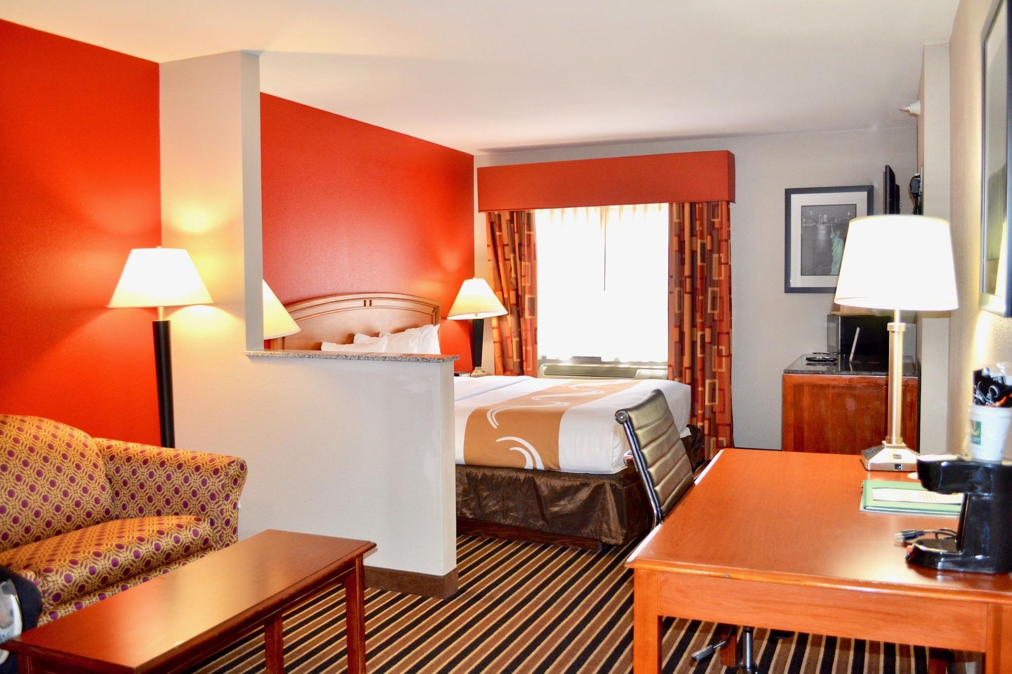 Quality Suites I-44 Талса Экстерьер фото