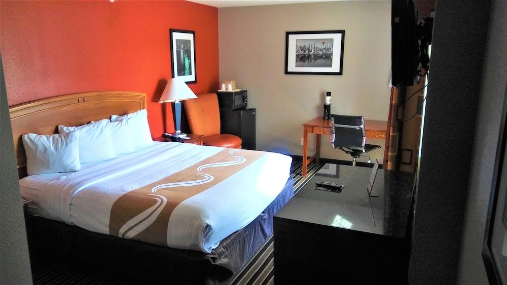 Quality Suites I-44 Талса Экстерьер фото